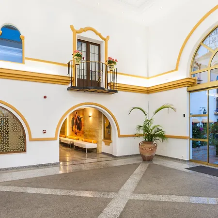 Globales Cortijo Blanco Hotel 3*