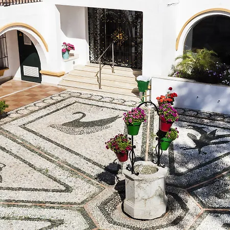 Hotel Globales Cortijo Blanco Marbella