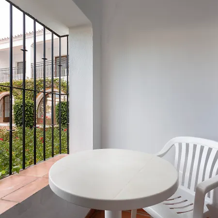 Hotel Globales Cortijo Blanco 3*