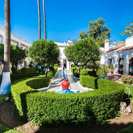 Hotel Globales Cortijo Blanco 3*