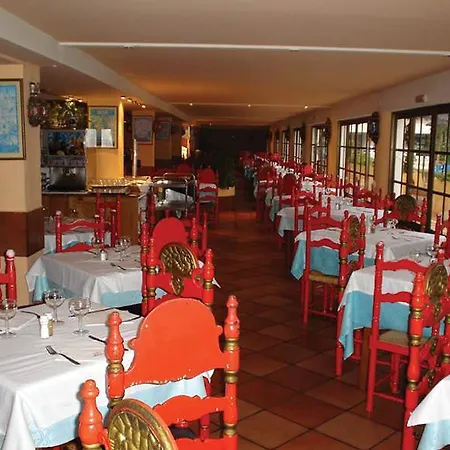 Globales Cortijo Blanco 3* מארבלה