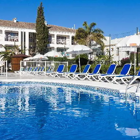 Globales Cortijo Blanco 3* מארבלה
